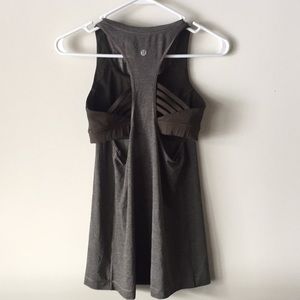 Lululemon workout top size 4- olive color